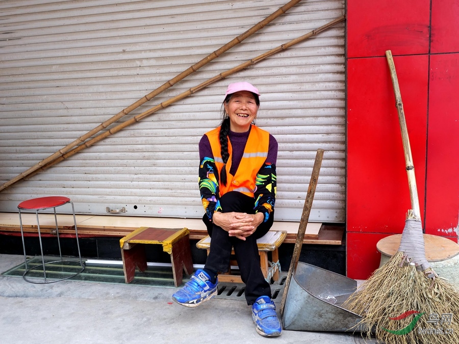 超有范的环卫阿姨